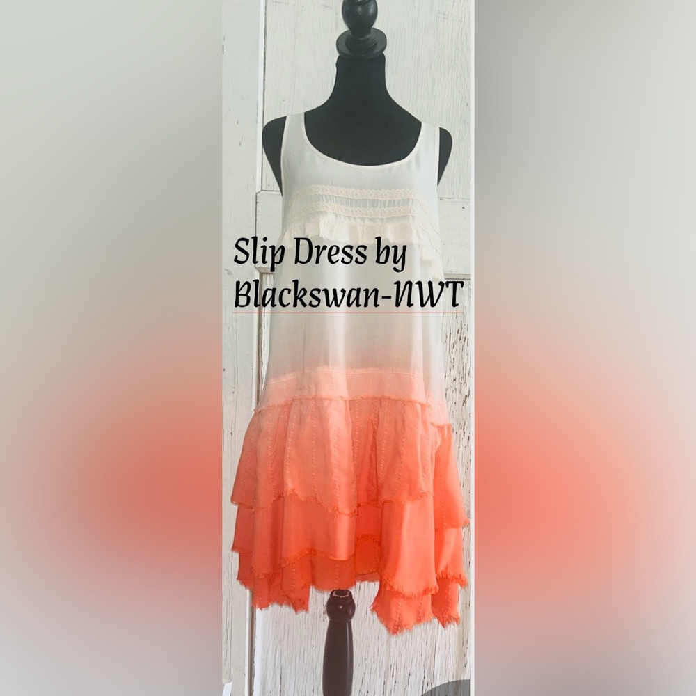 🌸🌸White and Orange Slip Dress-NWT🌸🌸